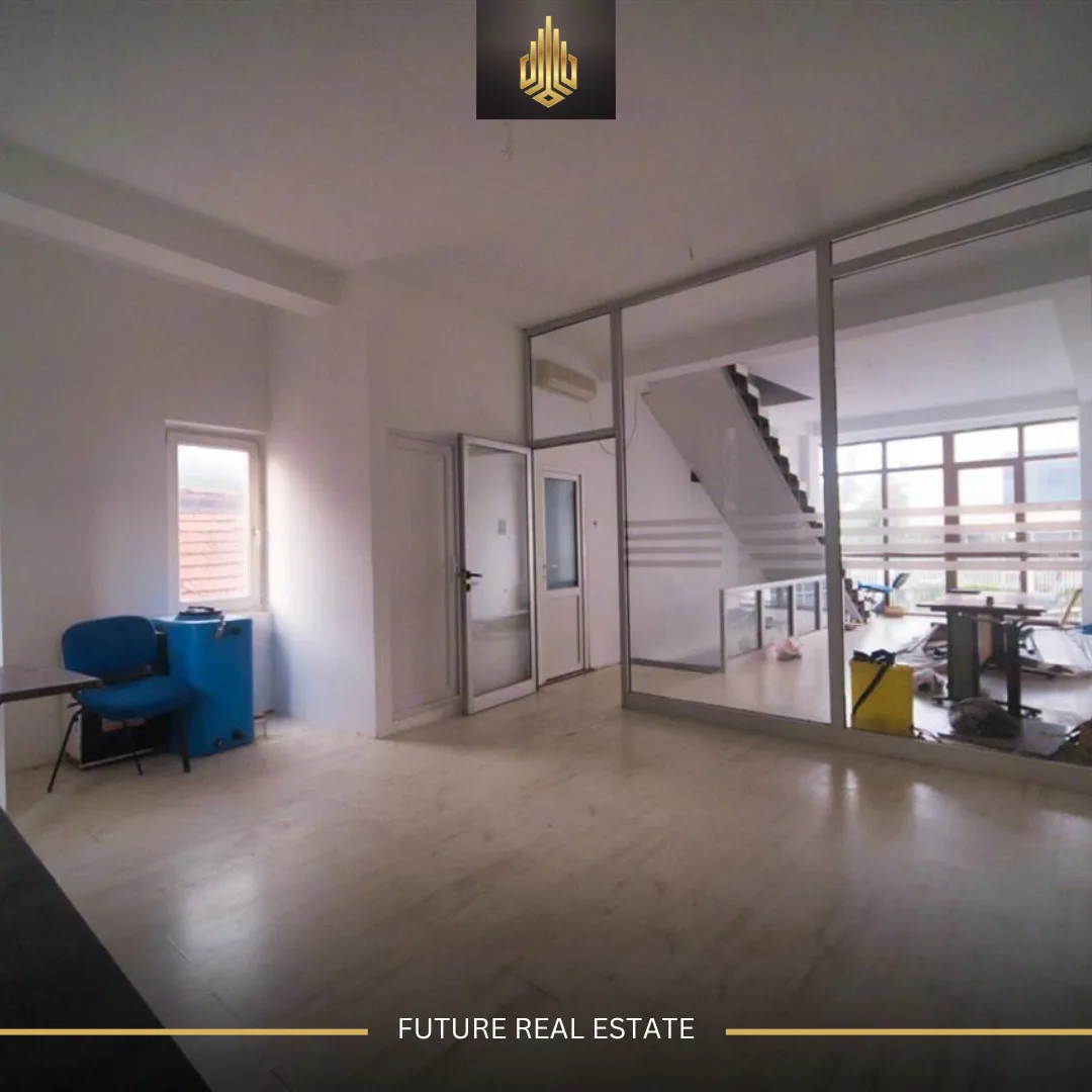Lokal me QERA/340m²