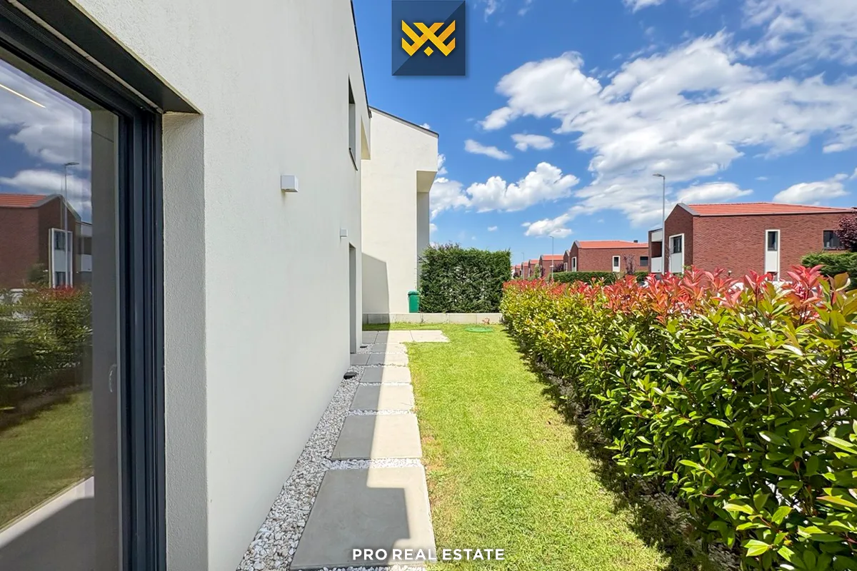 Shtëpi 217m² + 100m² me #QIRA në Lagjen Qershia