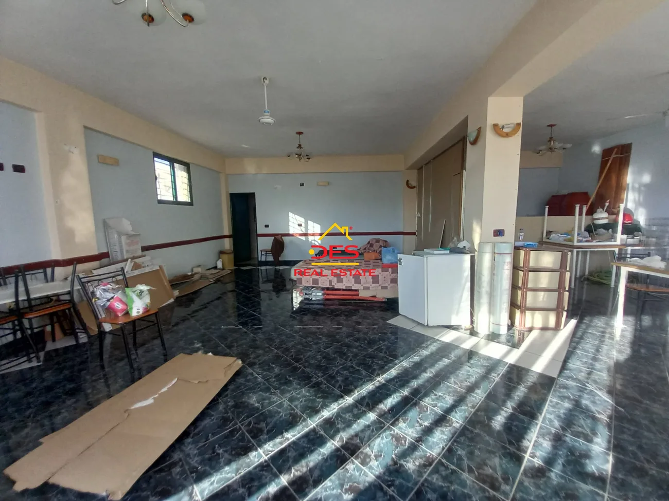 SHITET NDËRTESA 2-KATËSHE NË VLORË 📍 Rruga Lef Sallata