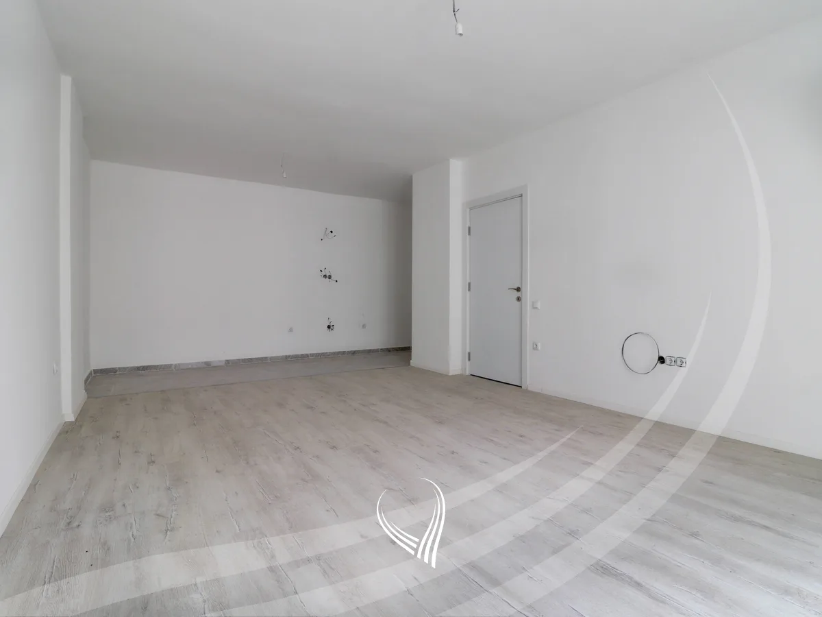 Banesë me 2 dhoma gjumi në shitje në lagjen Mati 1