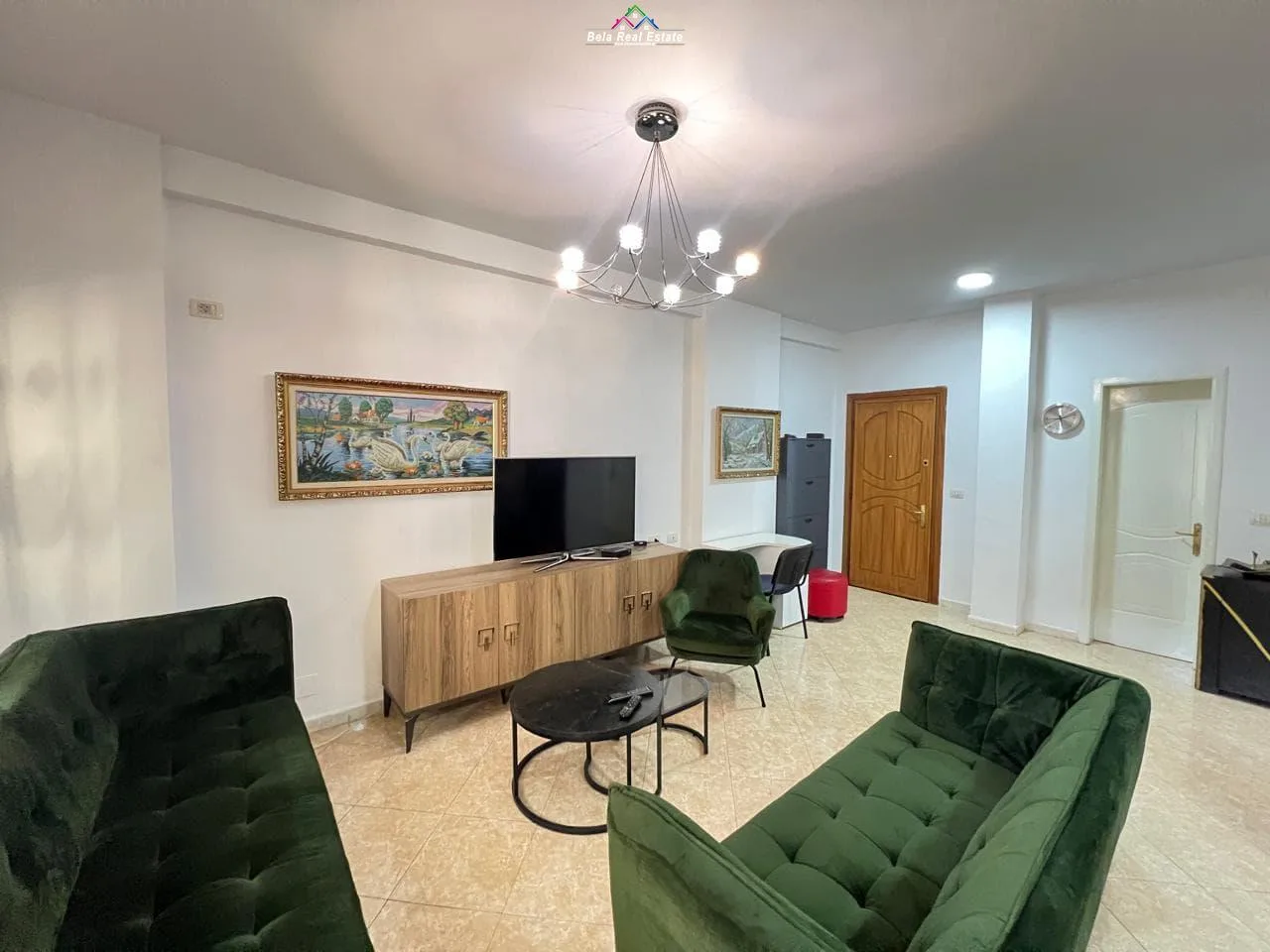 Apartament me qera 2+1+2 Tek Komuna E Parisit (ID B2201008) Tirane