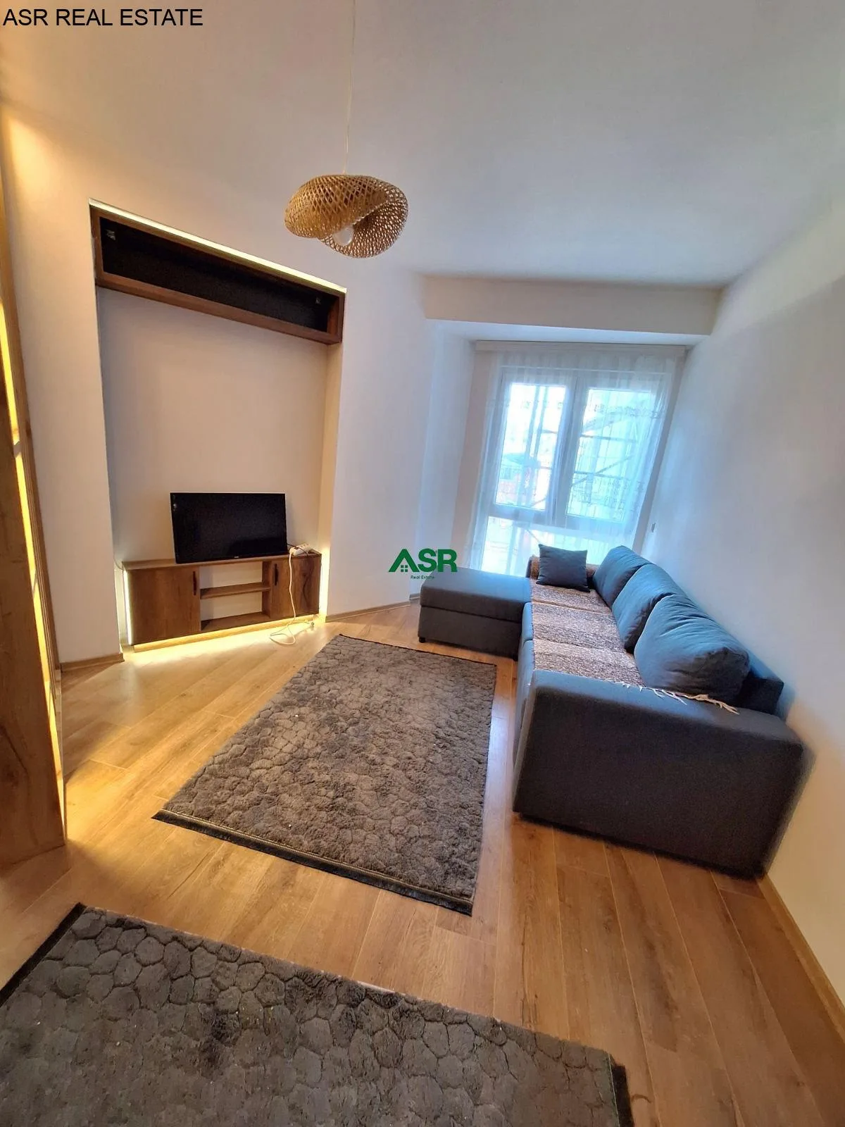 Ofrohet BANESA me siperfaqe 33 m² per SHITJE në lagjen TOPHANE