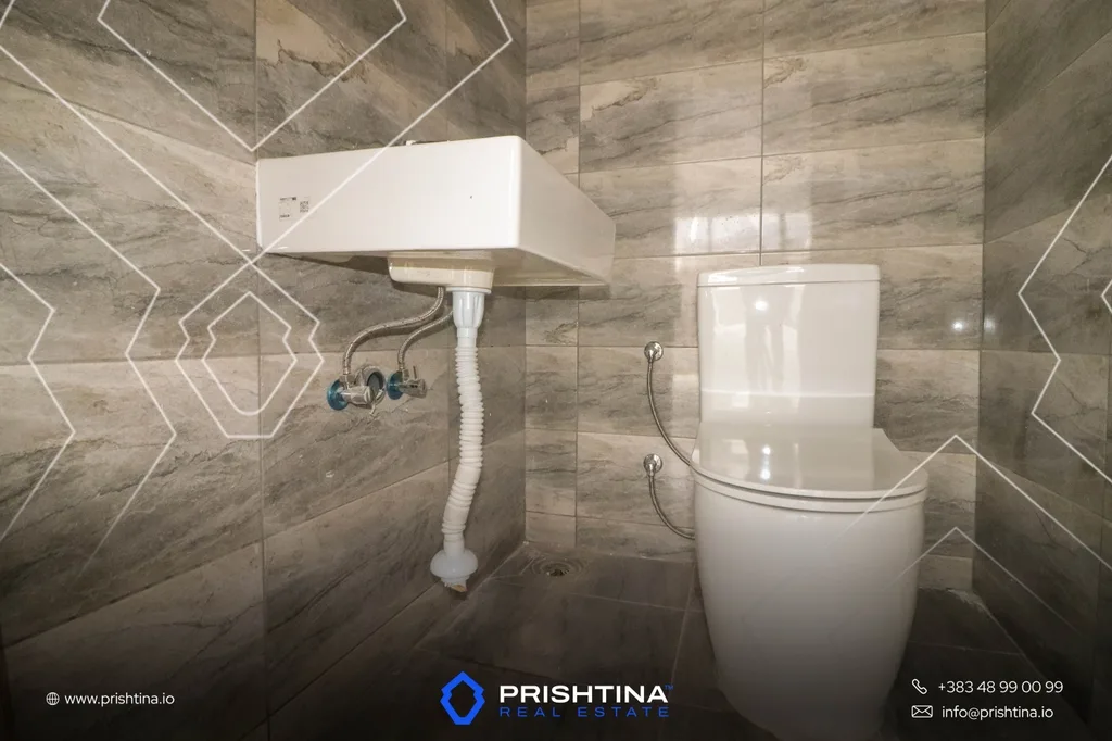 Lokal për qira 48m² te Prishtina e Re