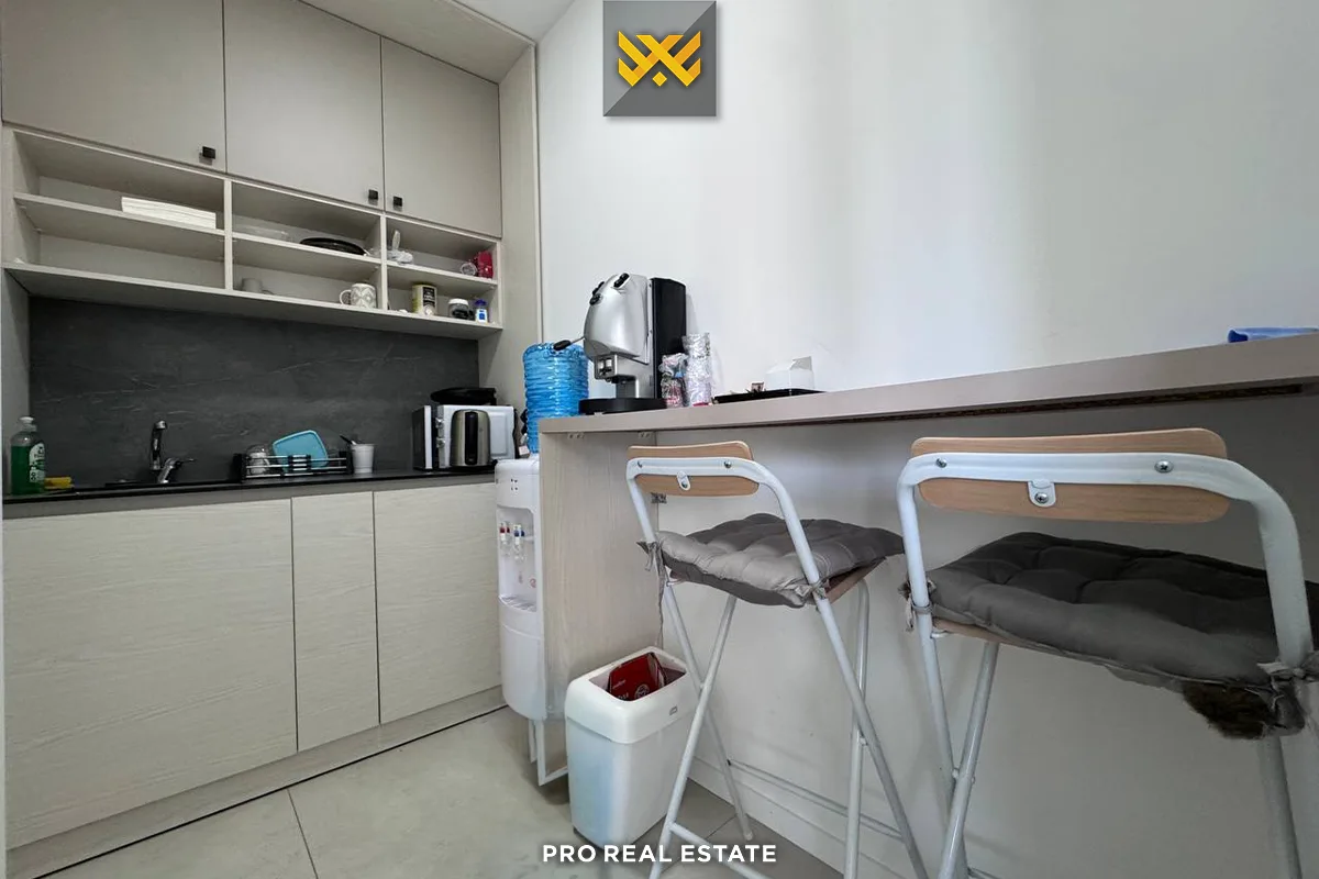Banesë Penthouse 224.88m² + 127.86m² për #SHITJE në Tophane