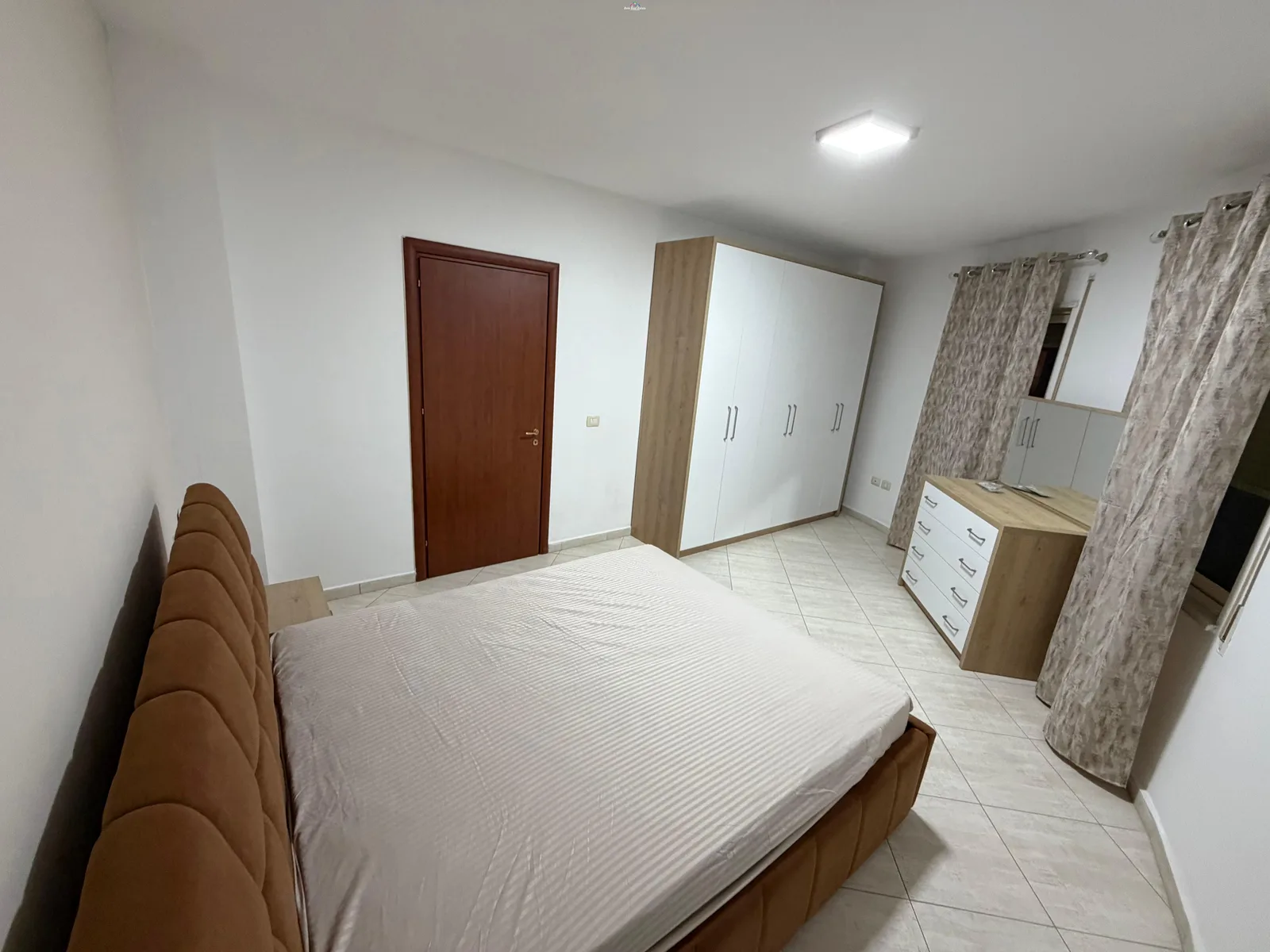 Apartament Me Qera 2+1 Tek Jordan Misja (ID B2201906) Tirane
