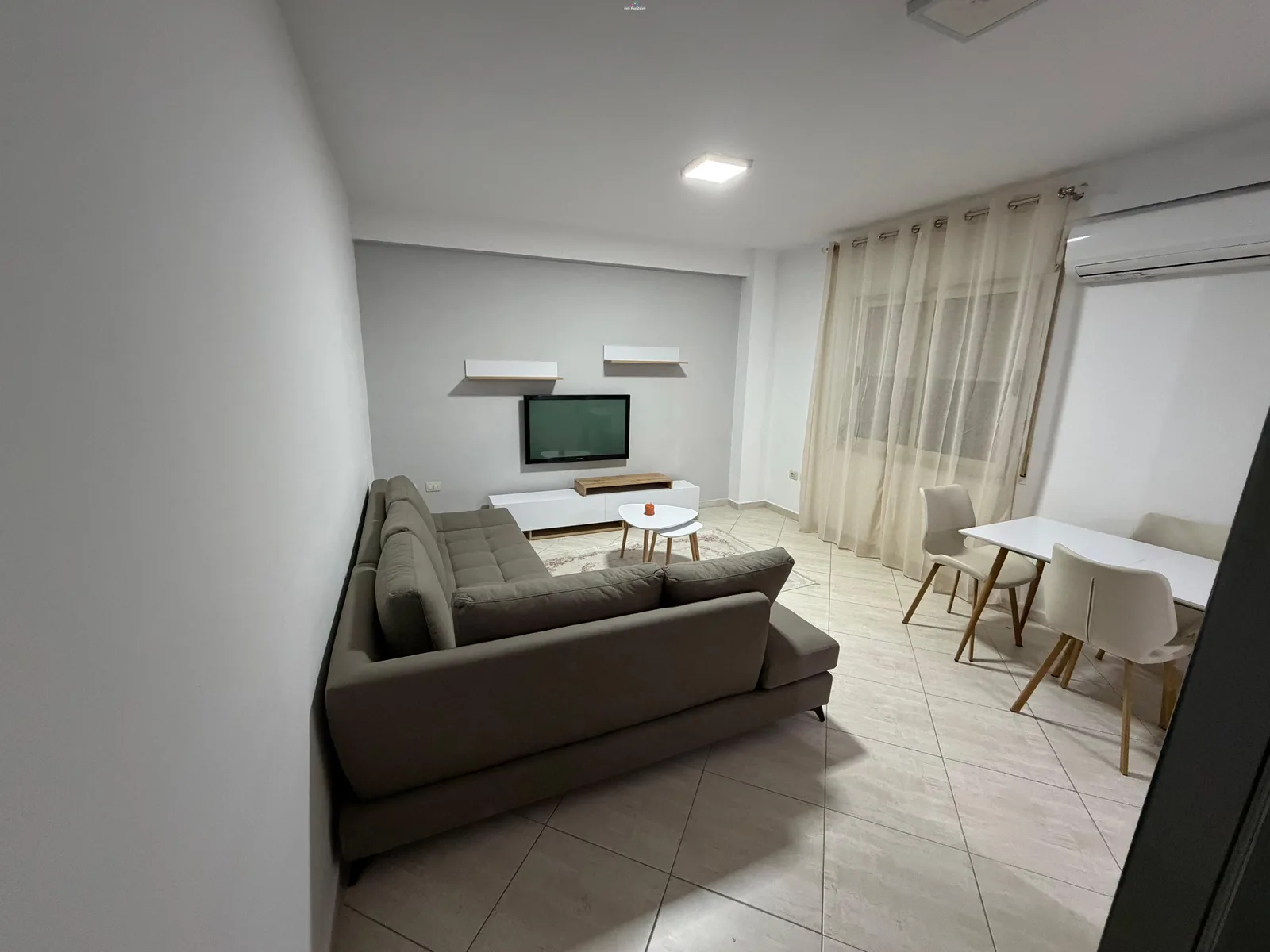 Apartament Me Qera 2+1 Tek Jordan Misja (ID B2201906) Tirane