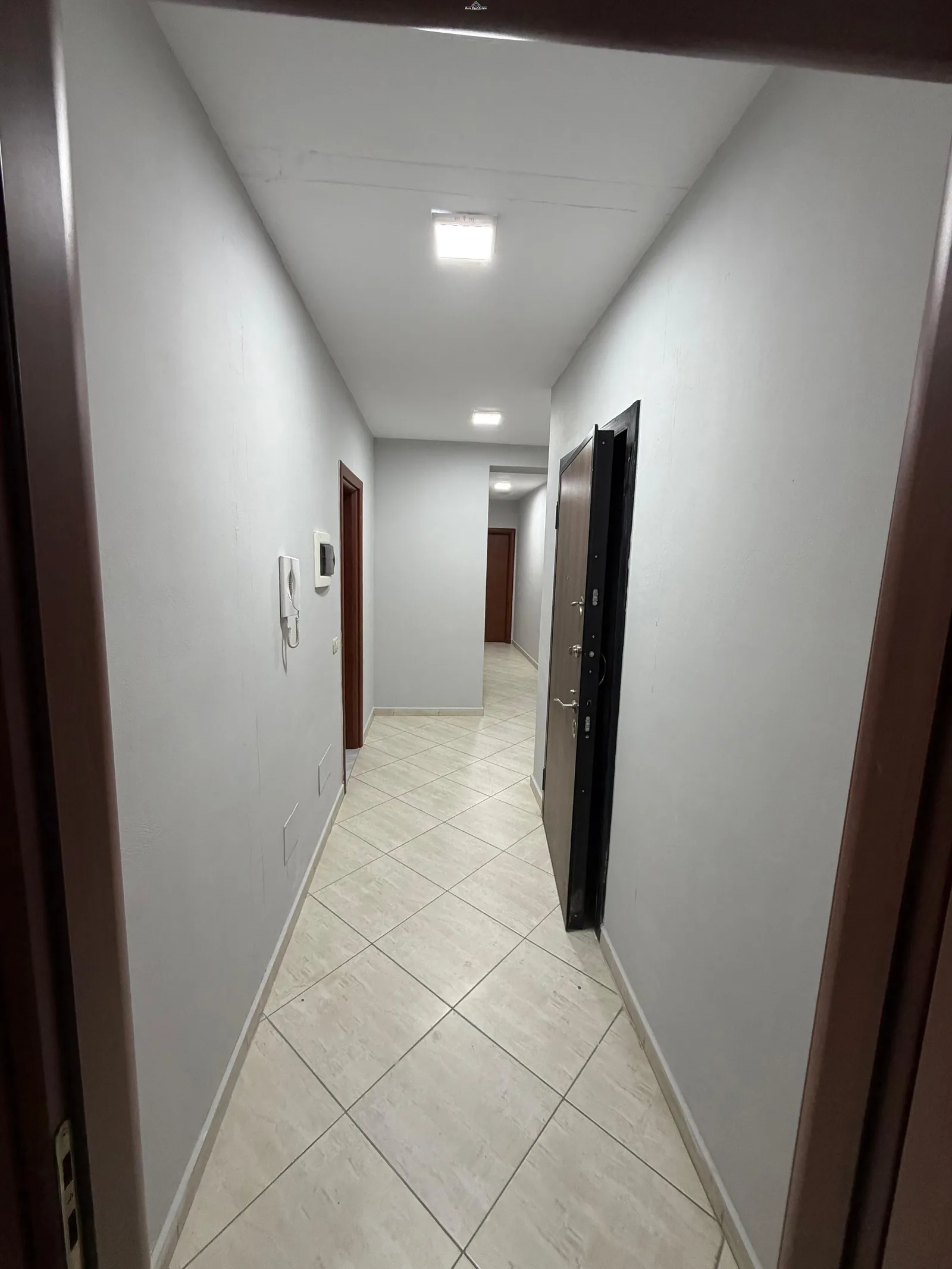 Apartament Me Qera 2+1 Tek Jordan Misja (ID B2201906) Tirane