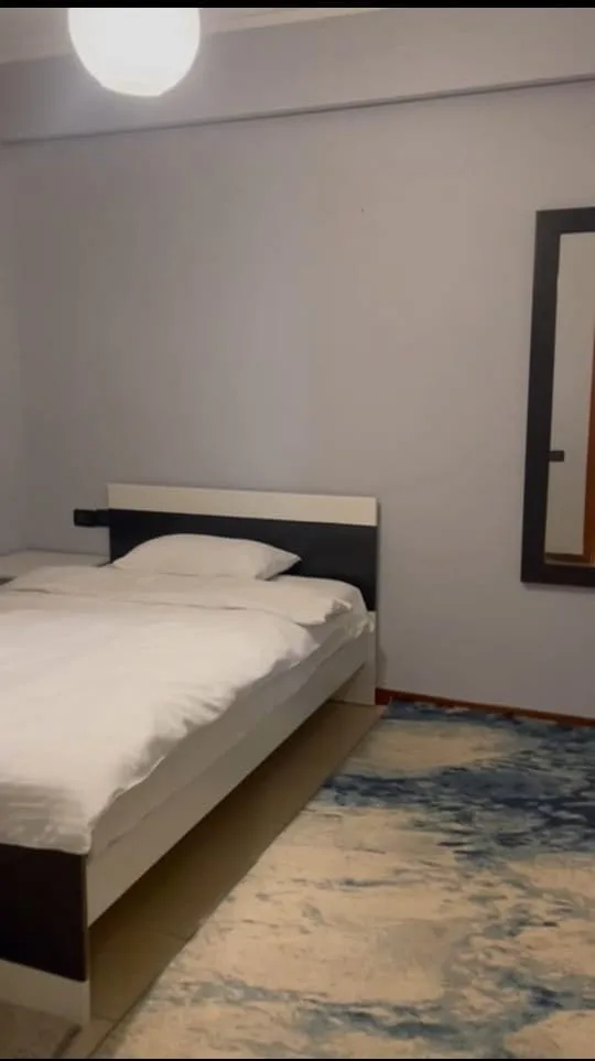 Apartament me qera 3+1+2 ne Bllok (ID B230156) Tirane.