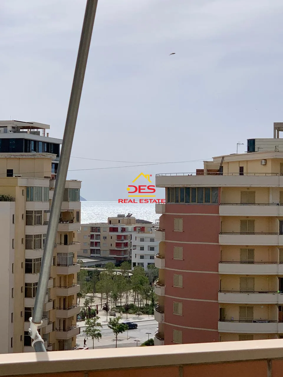 Jepet me qira apartament 2+1 pranë shkollës “1 maj” ,vlorë