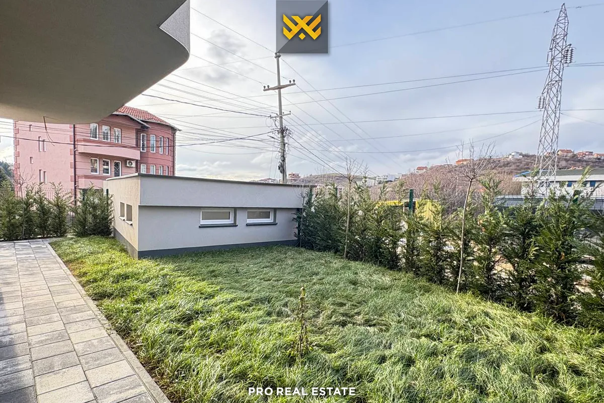 Shtëpi / Zyrë 160m² me #QIRA në Sofali