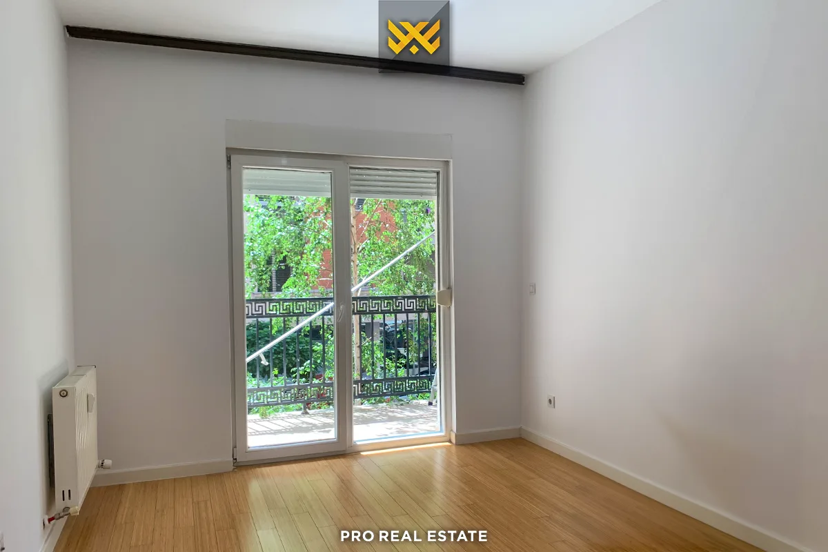 Banesë / Zyrë 116m² me #QIRA te Rruga B