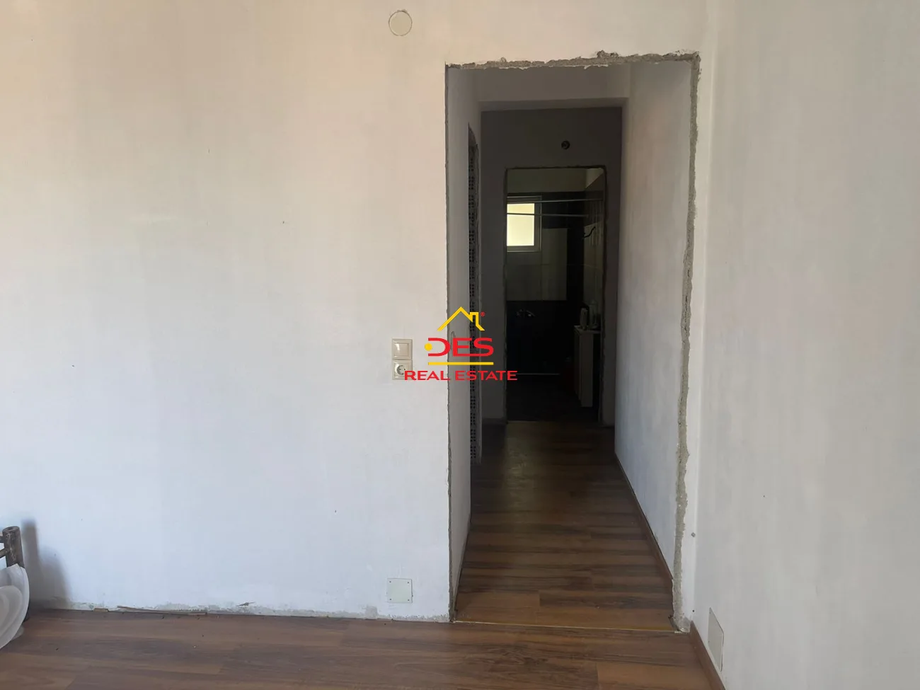 Vilë 3 katëshe në shitje pranë gjykatës së apelit,vlorë.