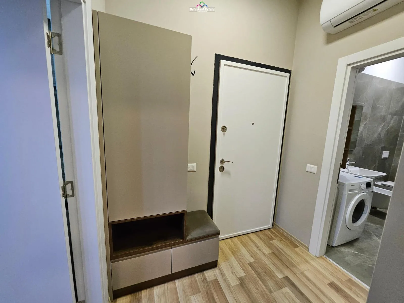 Apartament me qera 1+1 Tek Kompleksi Square 21 (ID B210523) TIRANE