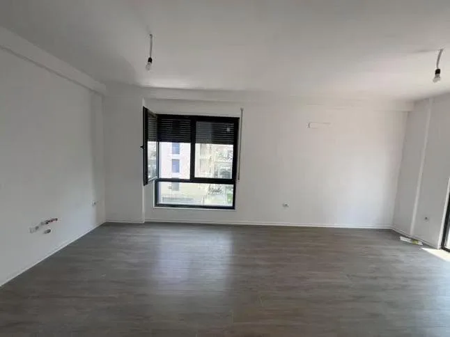 Zyre me qera 2+1 ne Porcelan (ID BZ2673) Tirane