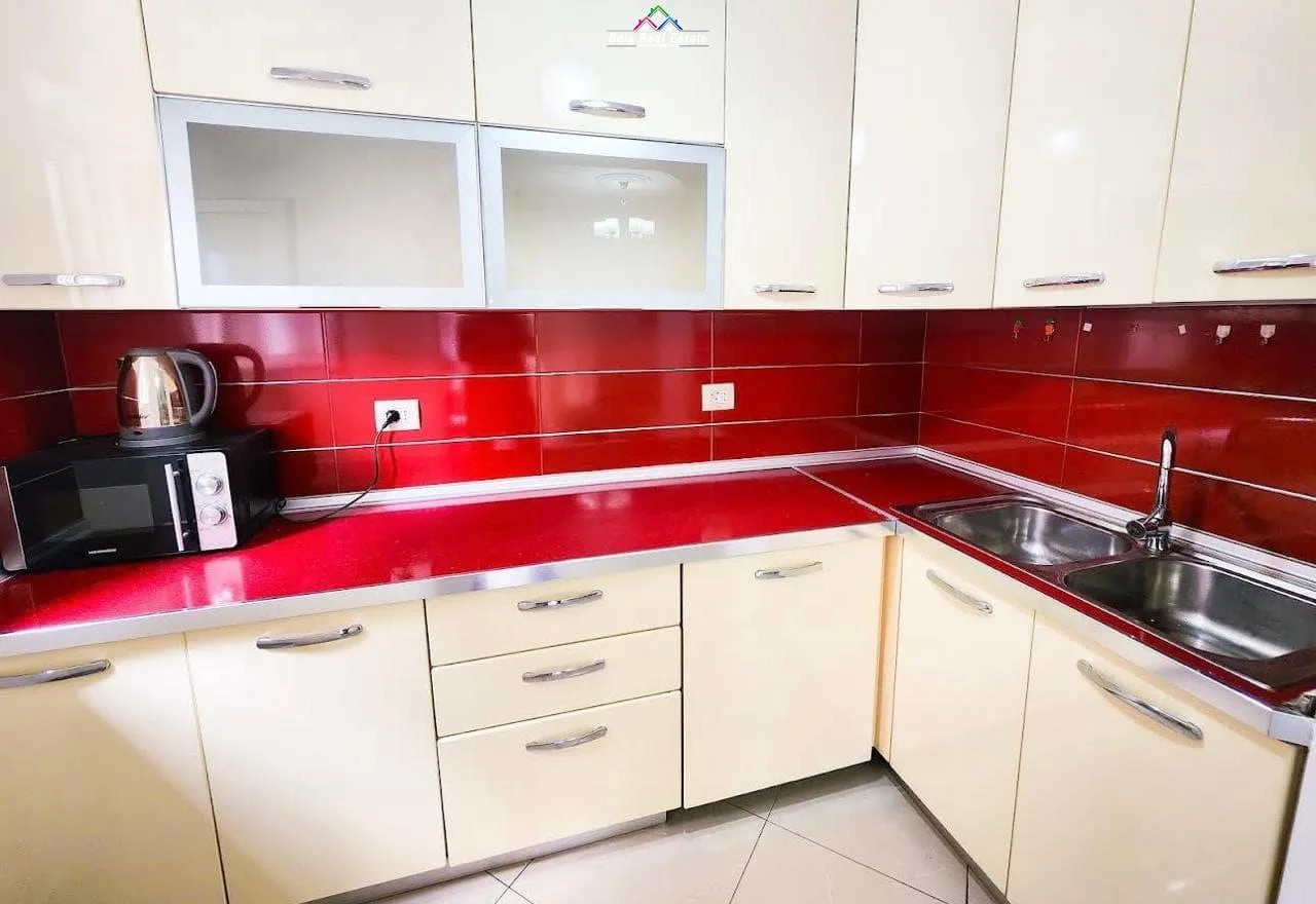 Apartament me qera 3+1 tek Pazari i Ri (ID B23148) Tirane