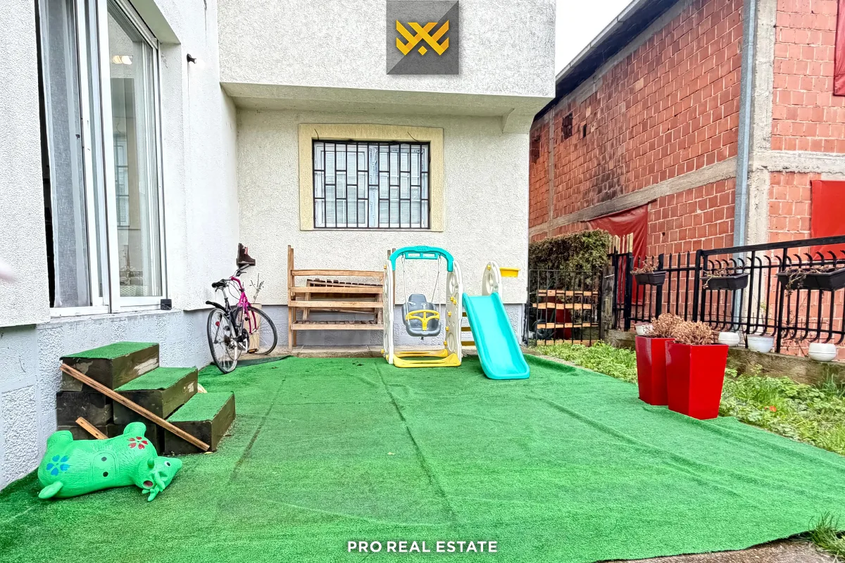 Shtëpi 160m² për #SHITJE në Sofali