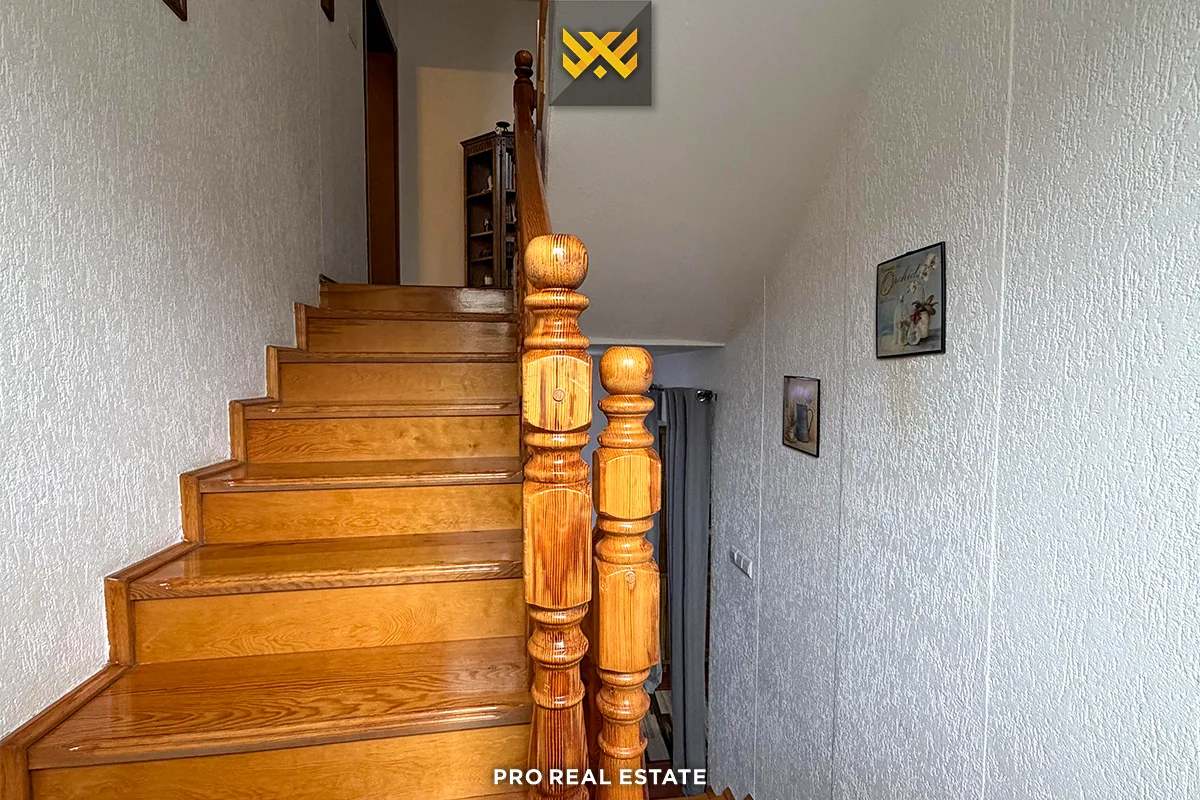 Shtëpi 160m² për #SHITJE në Sofali