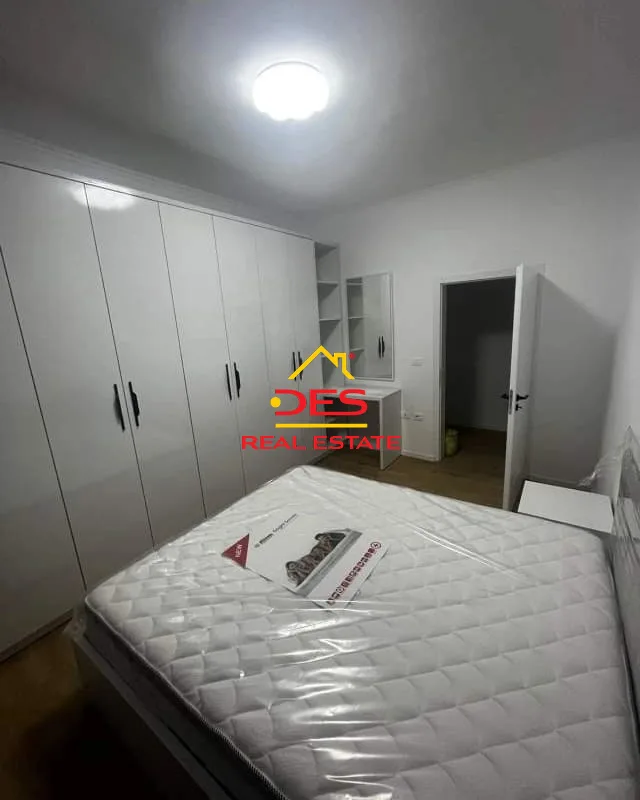 Jap apartament me qera pranë 21 dhjetorit