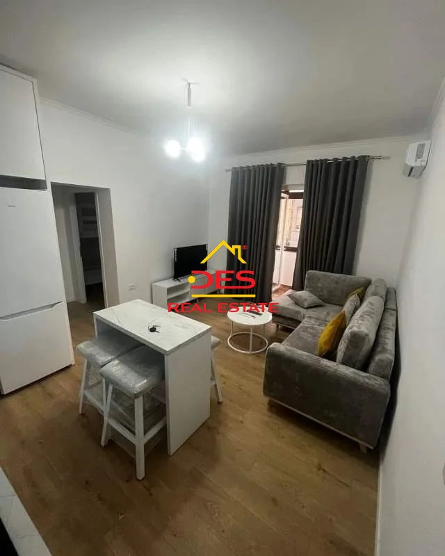 Jap apartament me qera pranë 21 dhjetorit