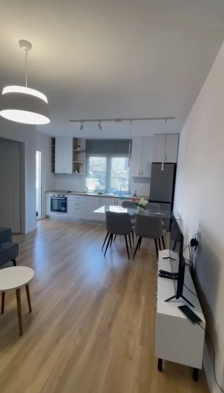 Apartament me Qera 1+1 tek Rruga e Durresit (ID B2101154) Tirane