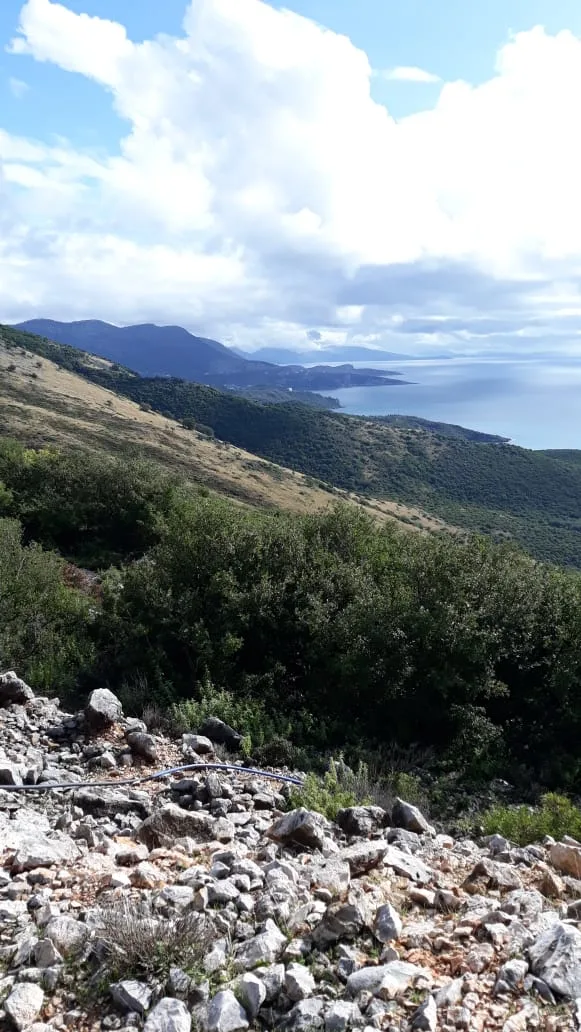 Shitet tokë arë në vuno, himarë