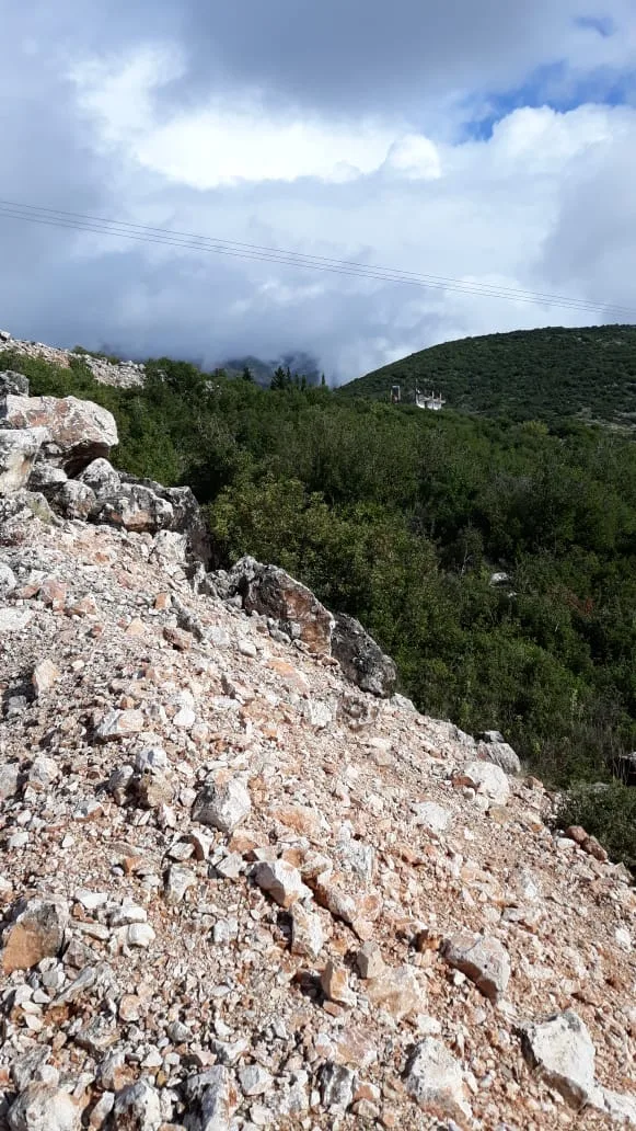 Shitet tokë arë në vuno, himarë