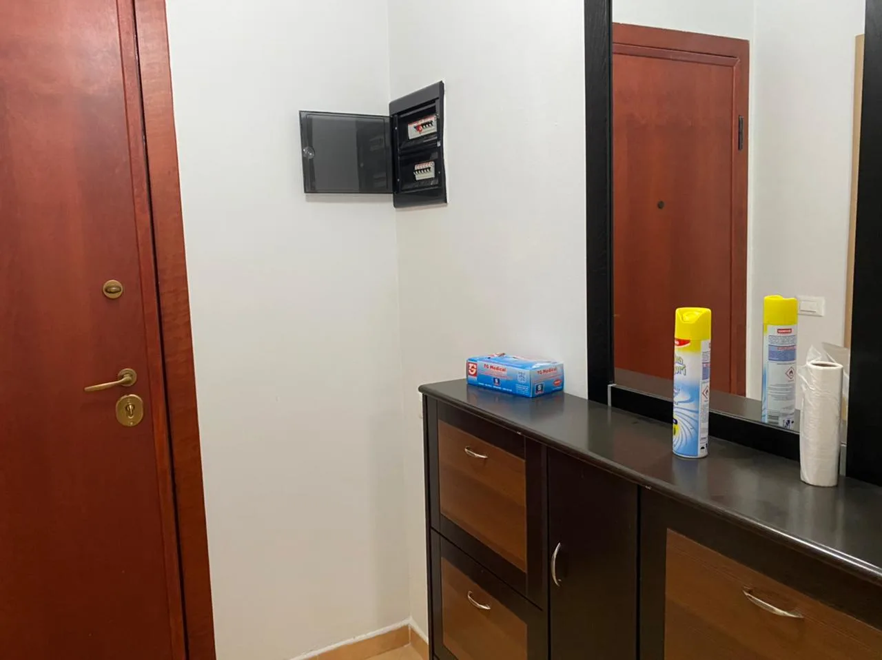 Apartament me qira prane juridikut 2+1+2, 650 euro/muaj