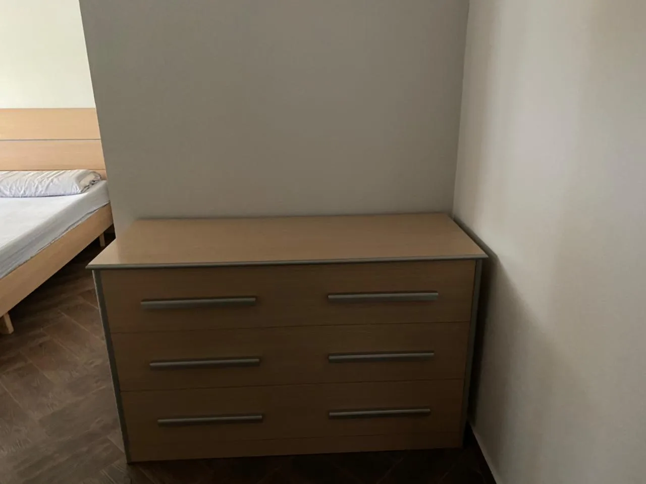 Apartament me qira prane juridikut 2+1+2, 650 euro/muaj