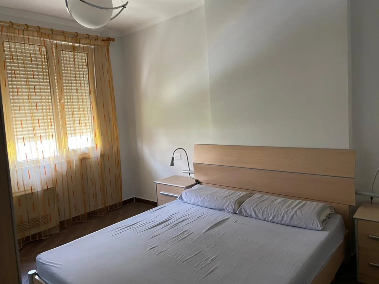 Apartament me qira prane juridikut 2+1+2, 650 euro/muaj