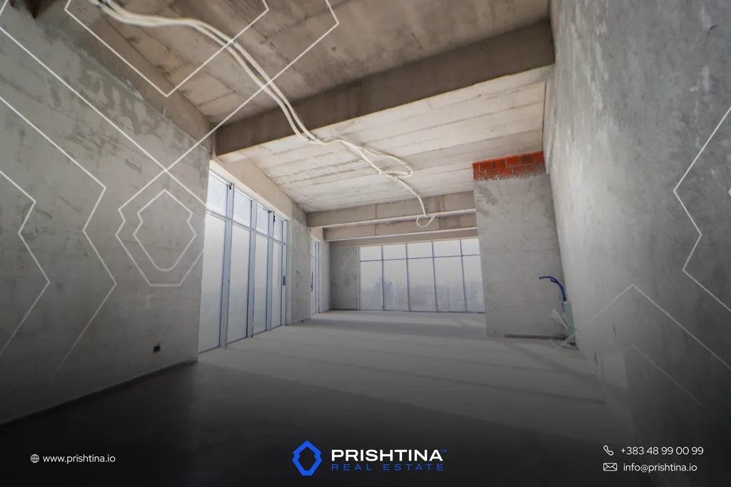 Lokal me qira 110m² në Emshir