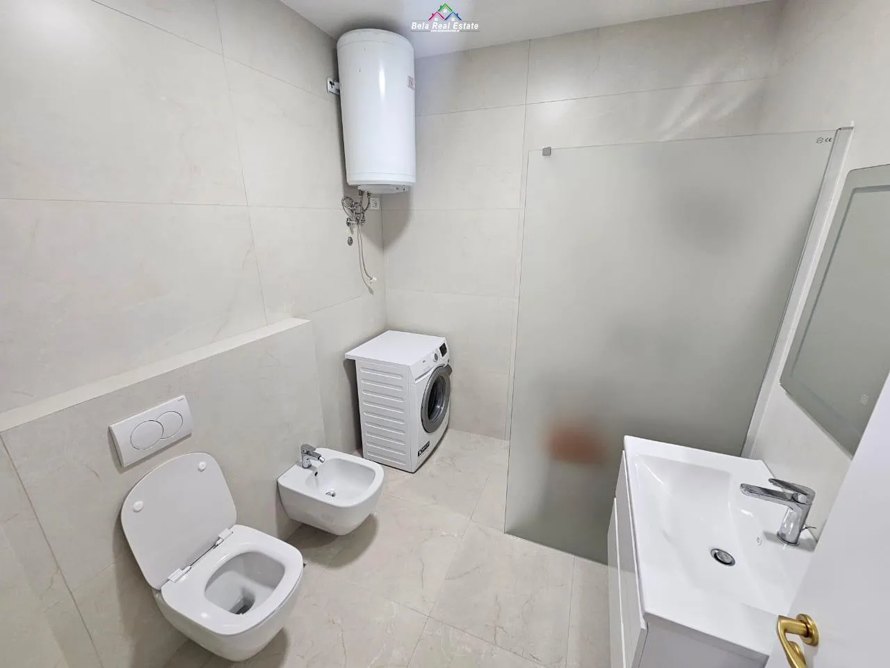 Apartament Me Qera 2+1 Tek Rruga e Kavajes (ID B2201647) Tirane