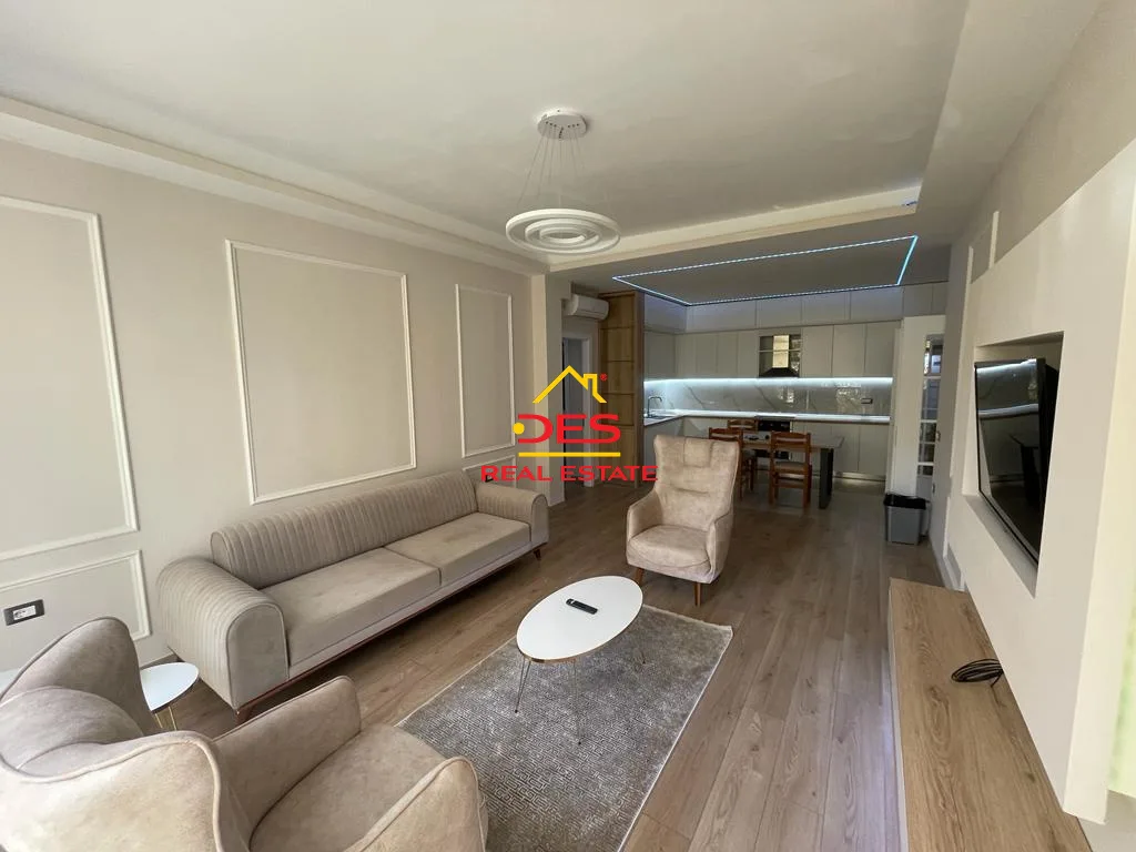 Jepet me qira apartament 2+1 në,skelë