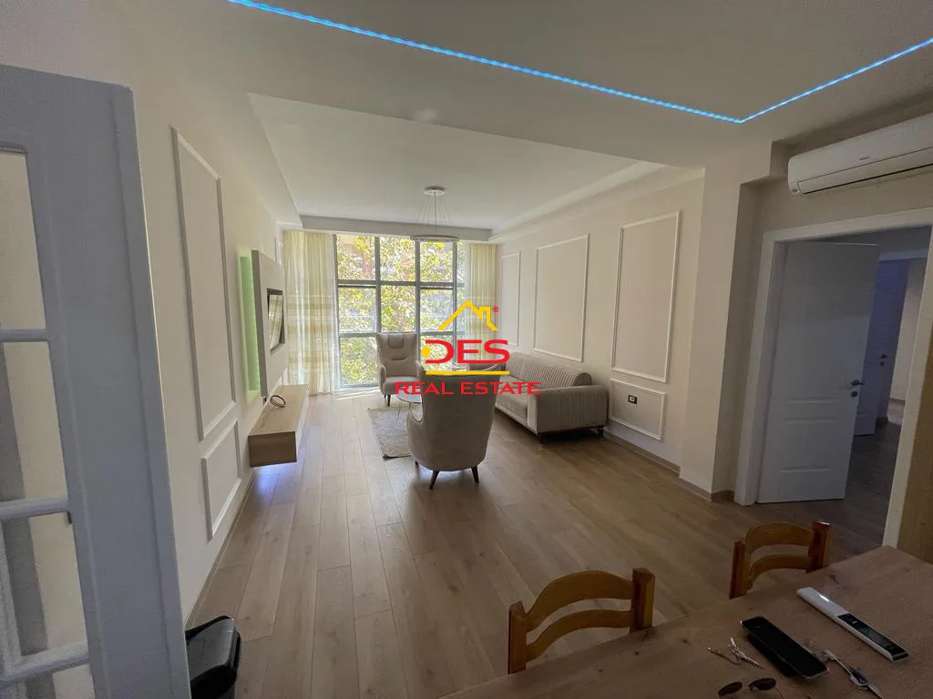 Jepet me qira apartament 2+1 në,skelë