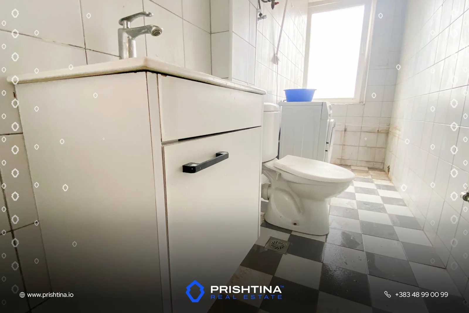 Zyre me qira 60m² në Qendër