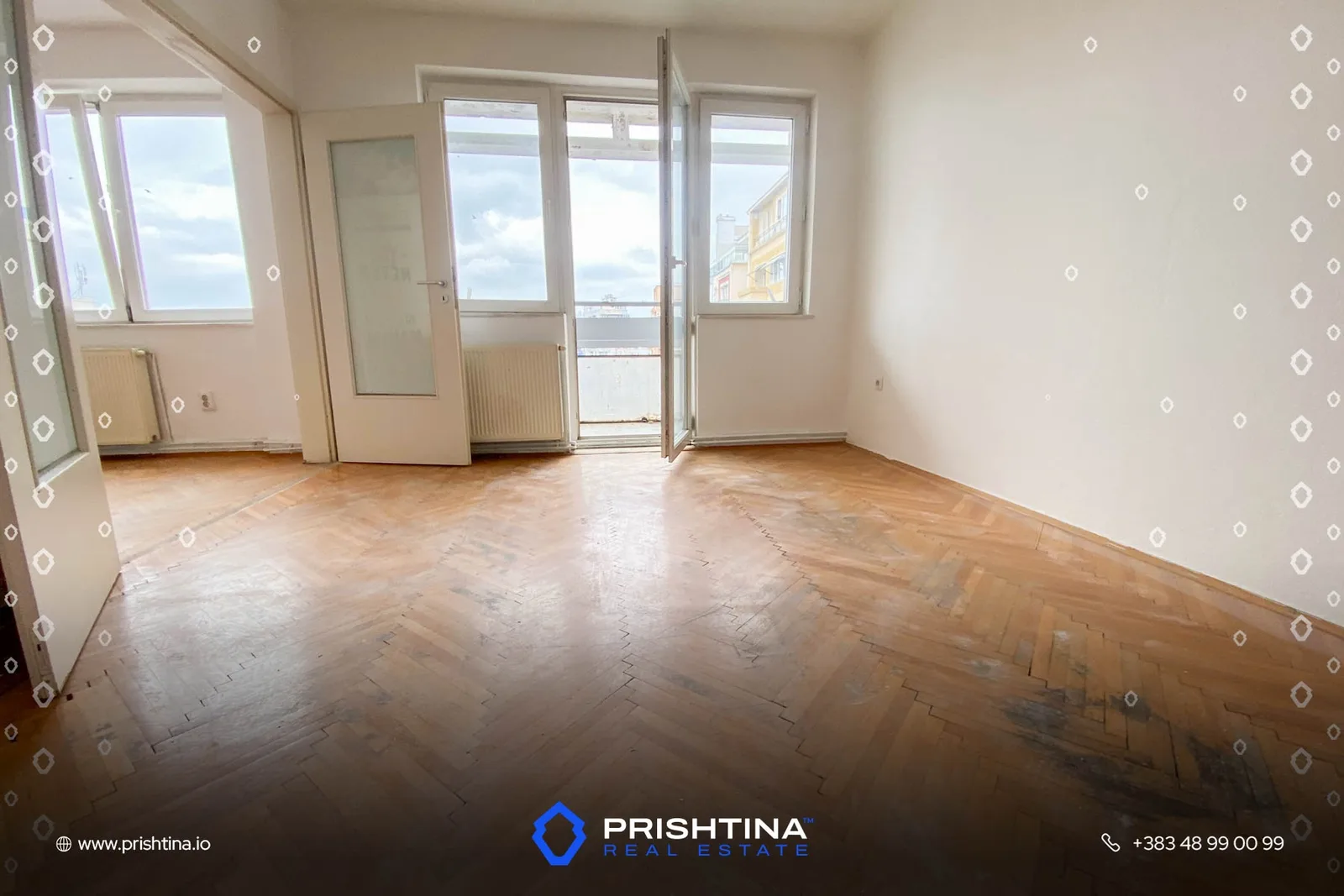 Zyre me qira 60m² në Qendër