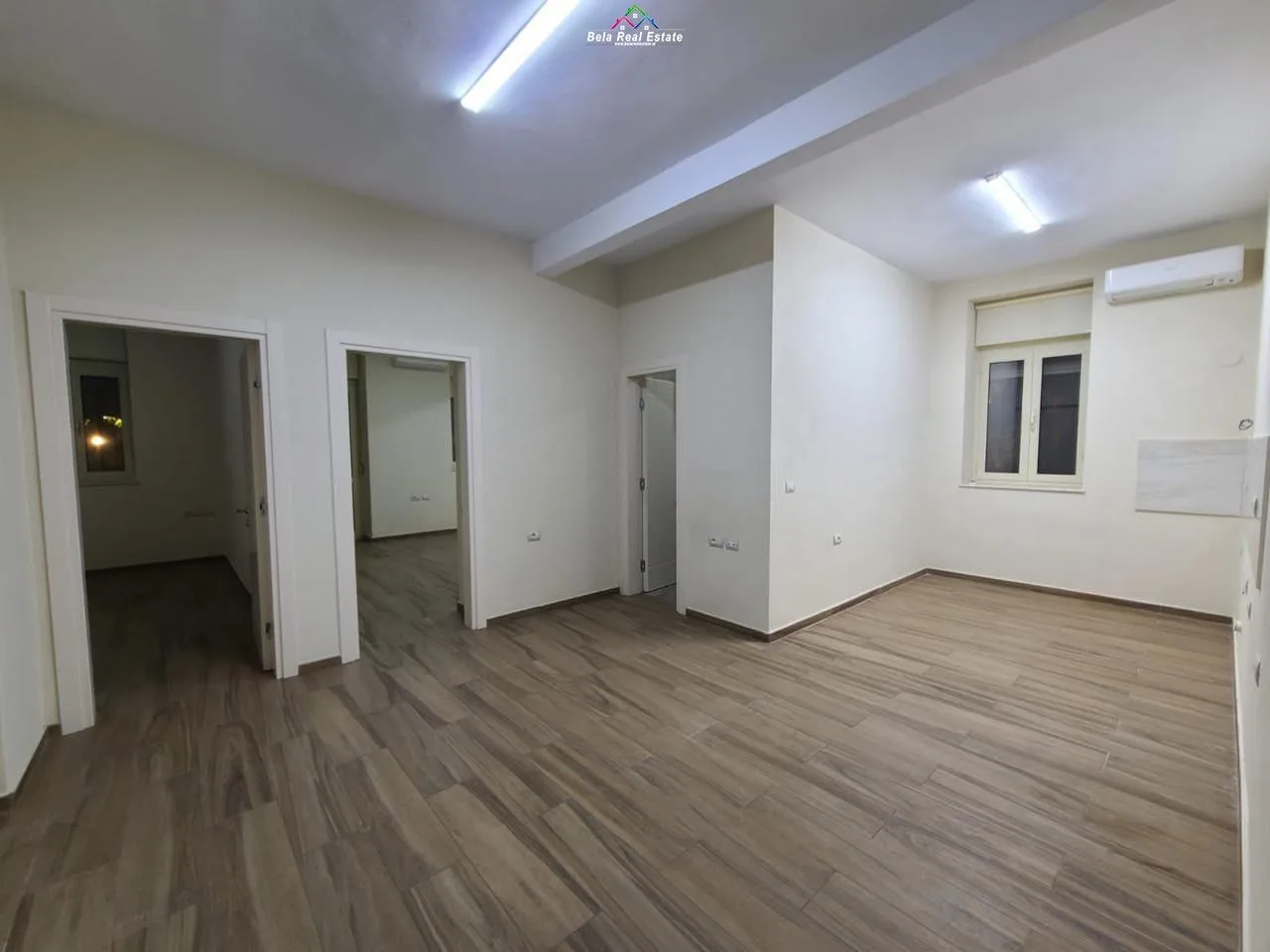 Zyre Me Qera 2+1 Tek Bulevardi Zogu i Pare ( ID BZ2118) Tirane