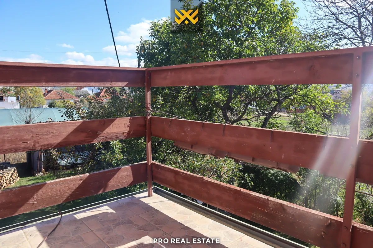Shtëpi 298m² për #SHITJE në Graçanicë