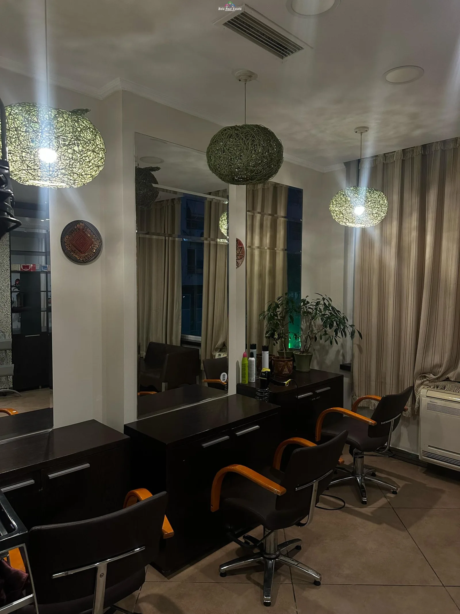 Dyqan/Parukeri Me Qera Tek Rruga e Elbasanit (ID BD21691) Tirane