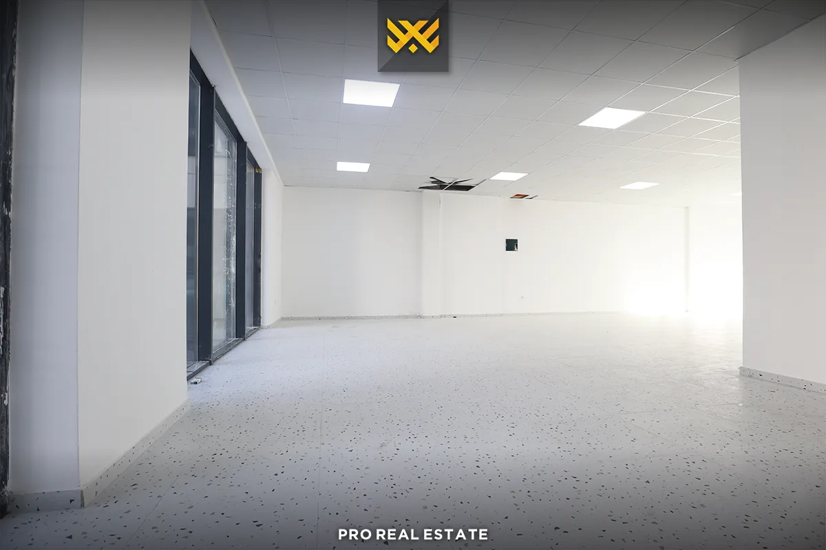 Lokal 110m² me #QIRA në Velani.