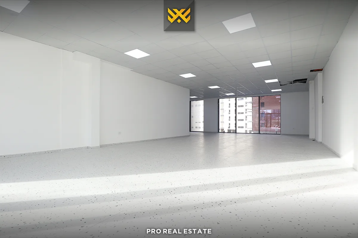 Lokal 110m² me #QIRA në Velani.