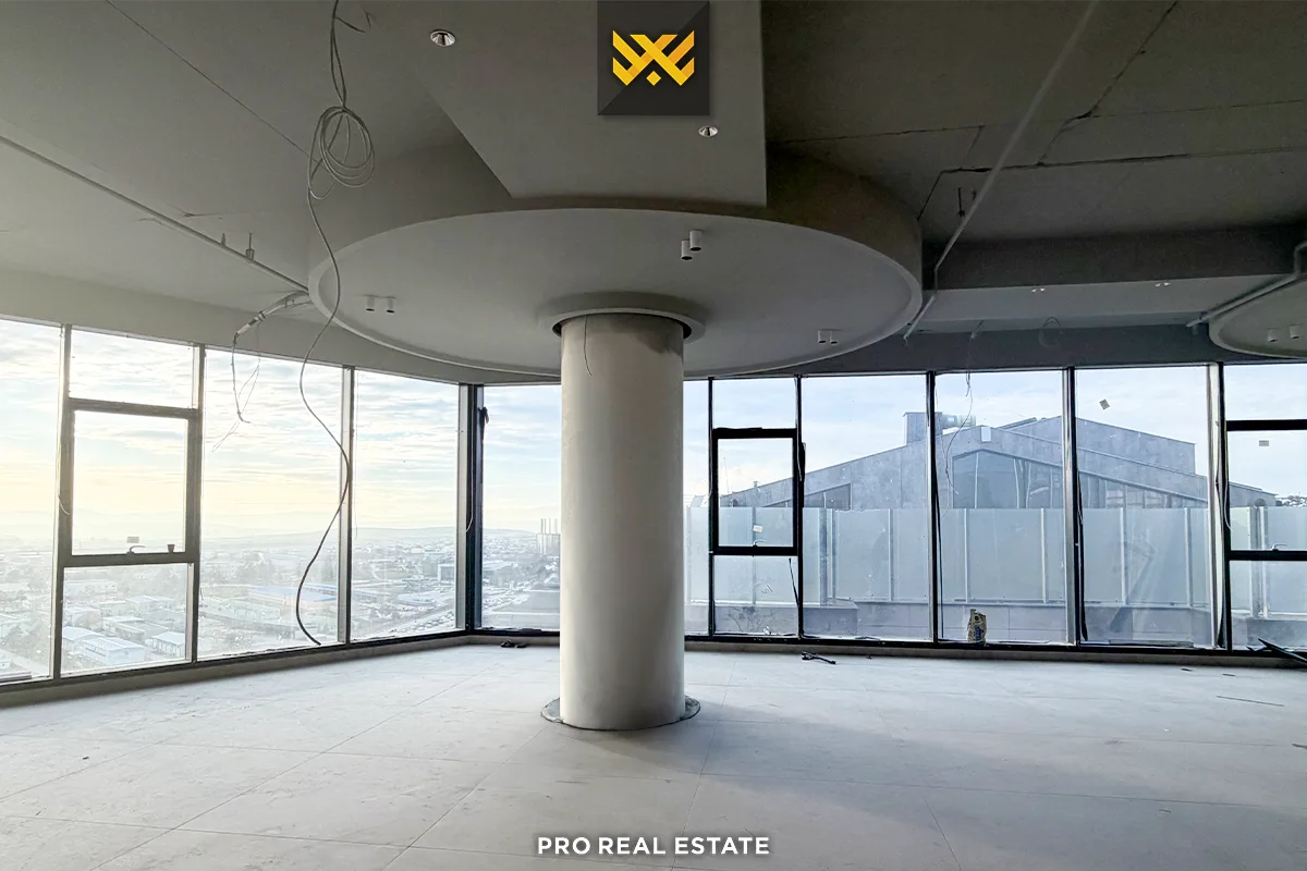 Zyrë 149.7m² me #QIRA në Lakrishtë