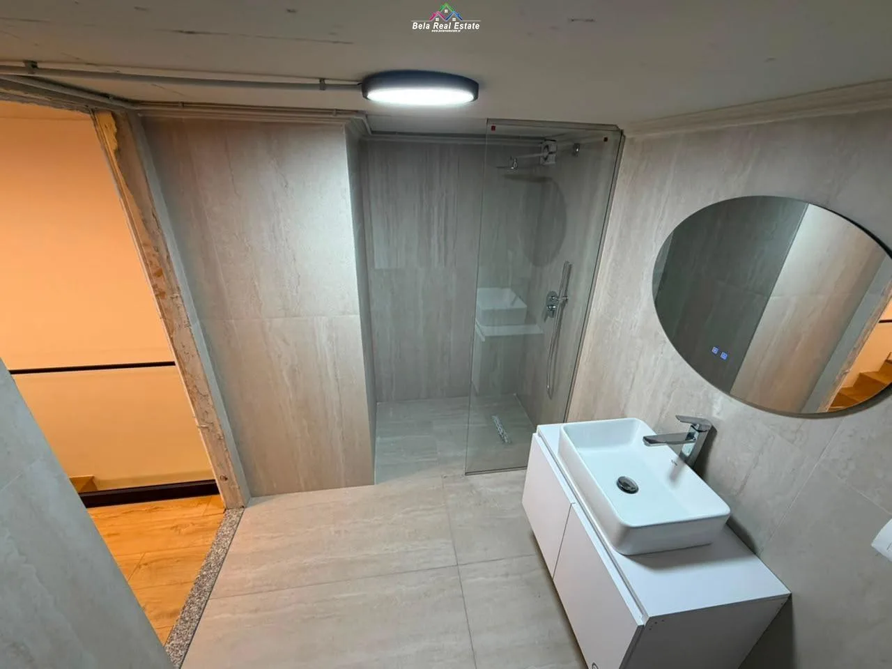 Apartament Duplex Me Qera 1+1 Tek Rruga e Kavajes (ID B2101752) Tirane