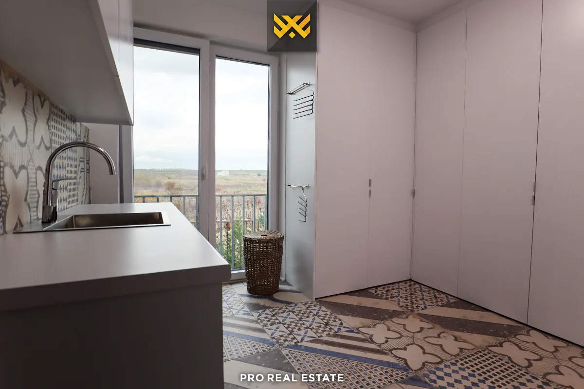 Shtëpi 270m² për #SHITJE në Lagjen Qershia
