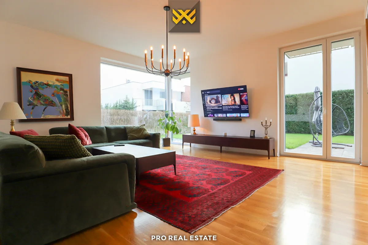 Shtëpi 270m² për #SHITJE në Lagjen Qershia
