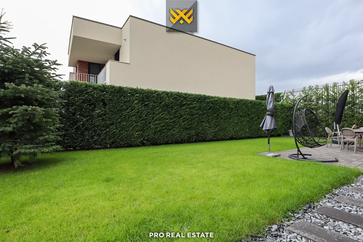 Shtëpi 270m² për #SHITJE në Lagjen Qershia