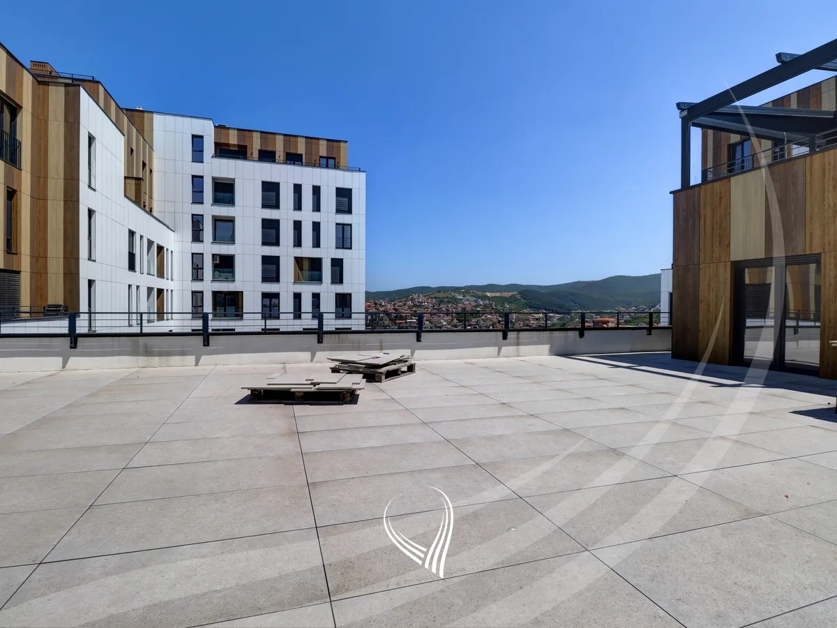 Penthouse me 3 dhoma gjumi në shitje në lagjen Velania - Puhiza 3