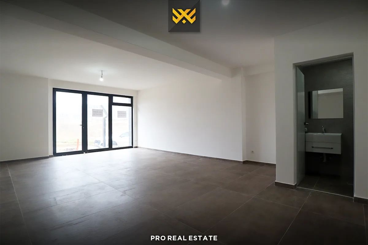 Lokal 50m² me #QIRA në Rrugën C.