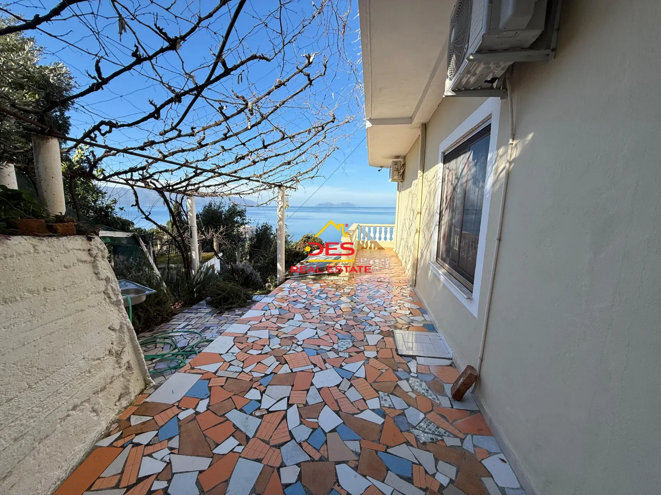 Jepet hotel me qira në ujë të ftohtë ,vlorë