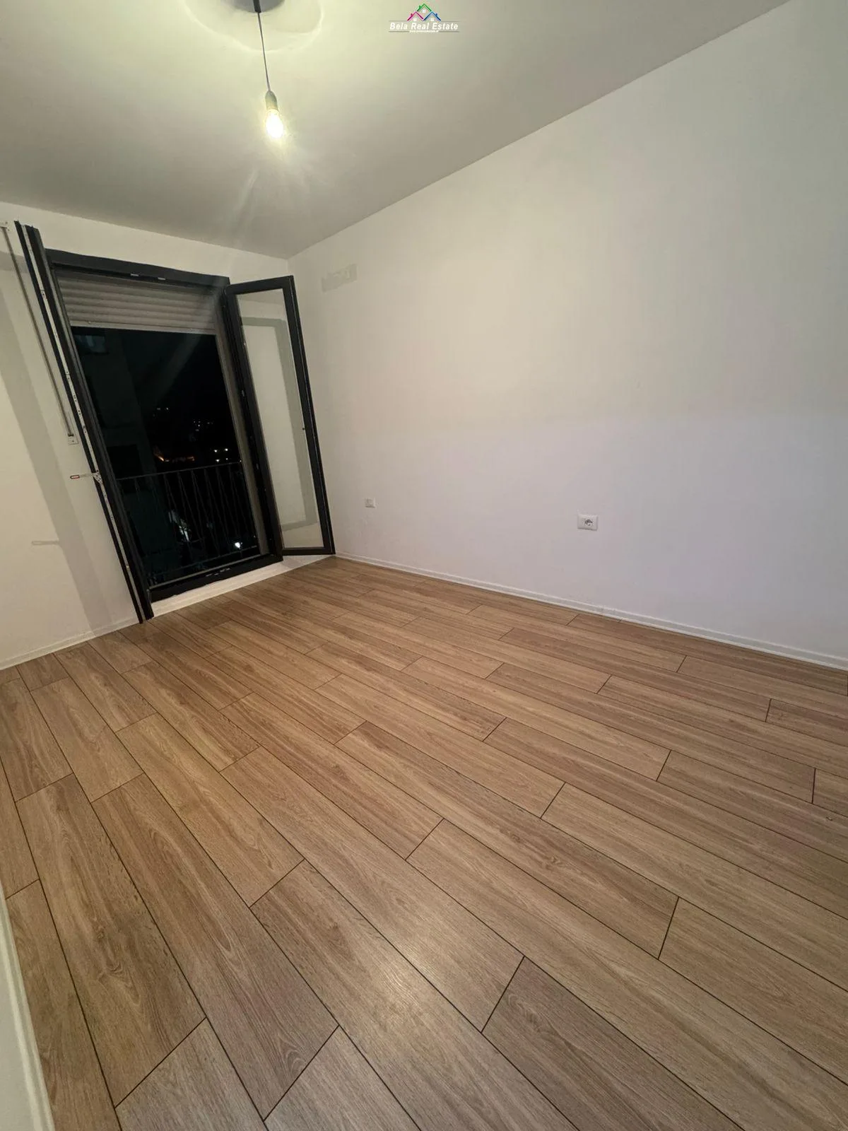 Zyre Me Qera tek Kompleksi Zirkon/ASL (ID BZ2448) Tirane.