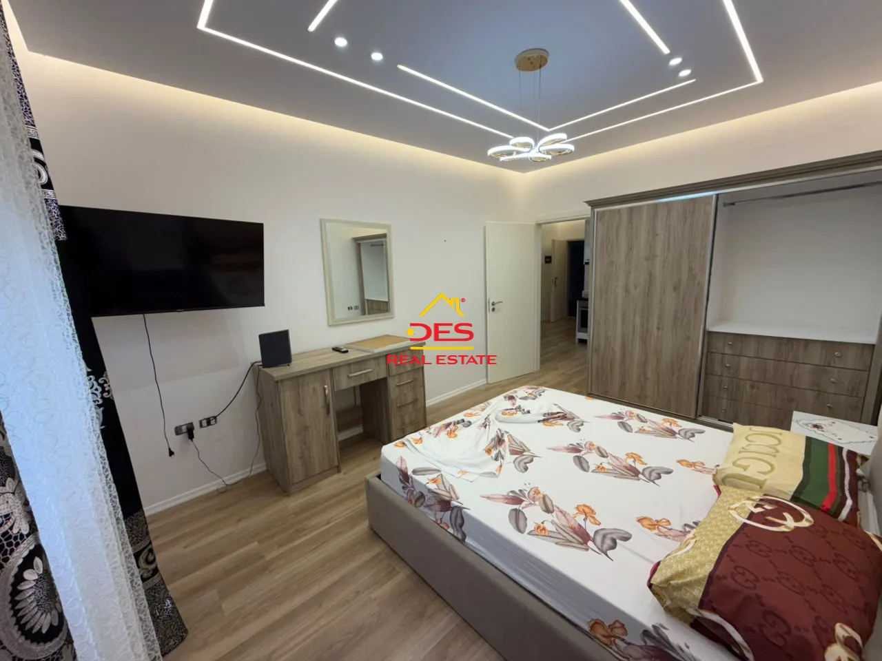 Shitet apartament 1+1 pranë palestrës së mundjes, vlorë.